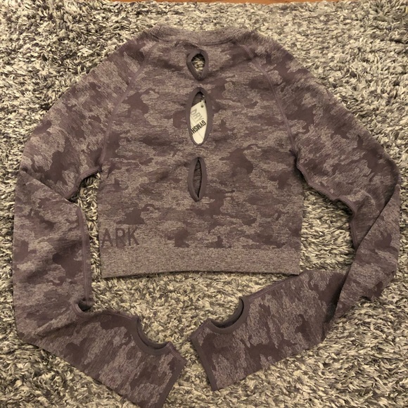 NWT GYMSHARK Long Sleeve Crop Top - Picture 3 of 7